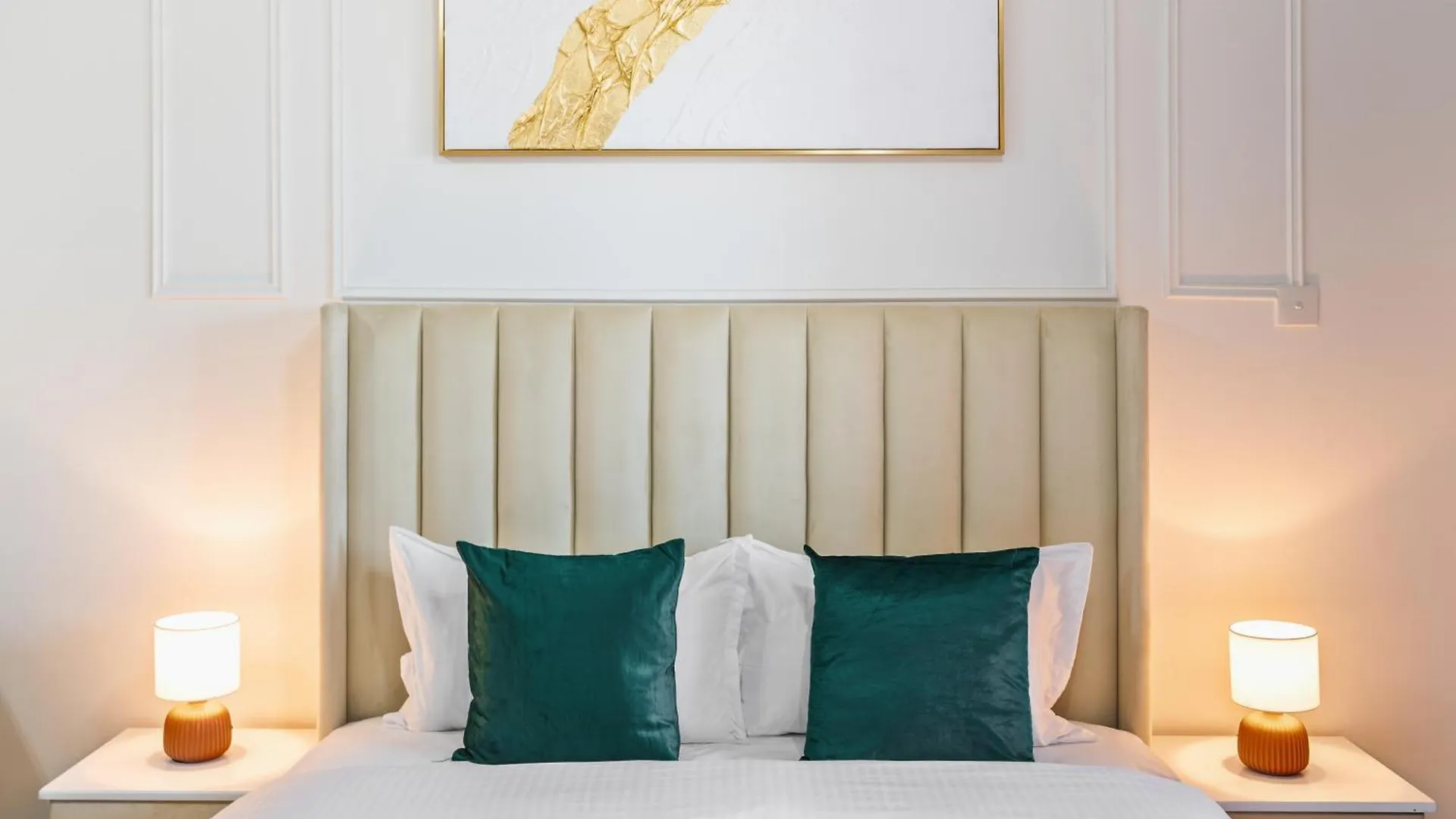 Chic Studio Near Discovery Gardens Attractions Dubai United Arab Emirates