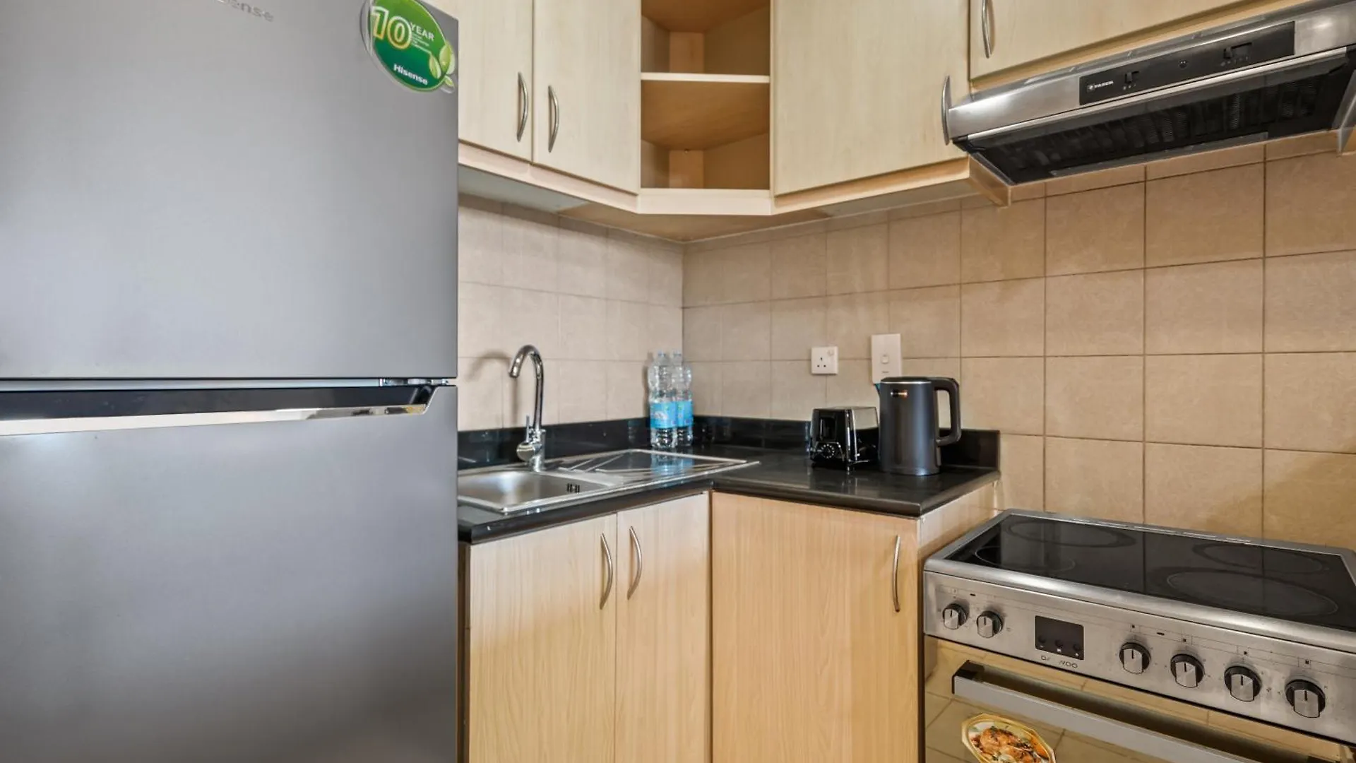 Chic Studio Near Discovery Gardens Attractions Dubai
